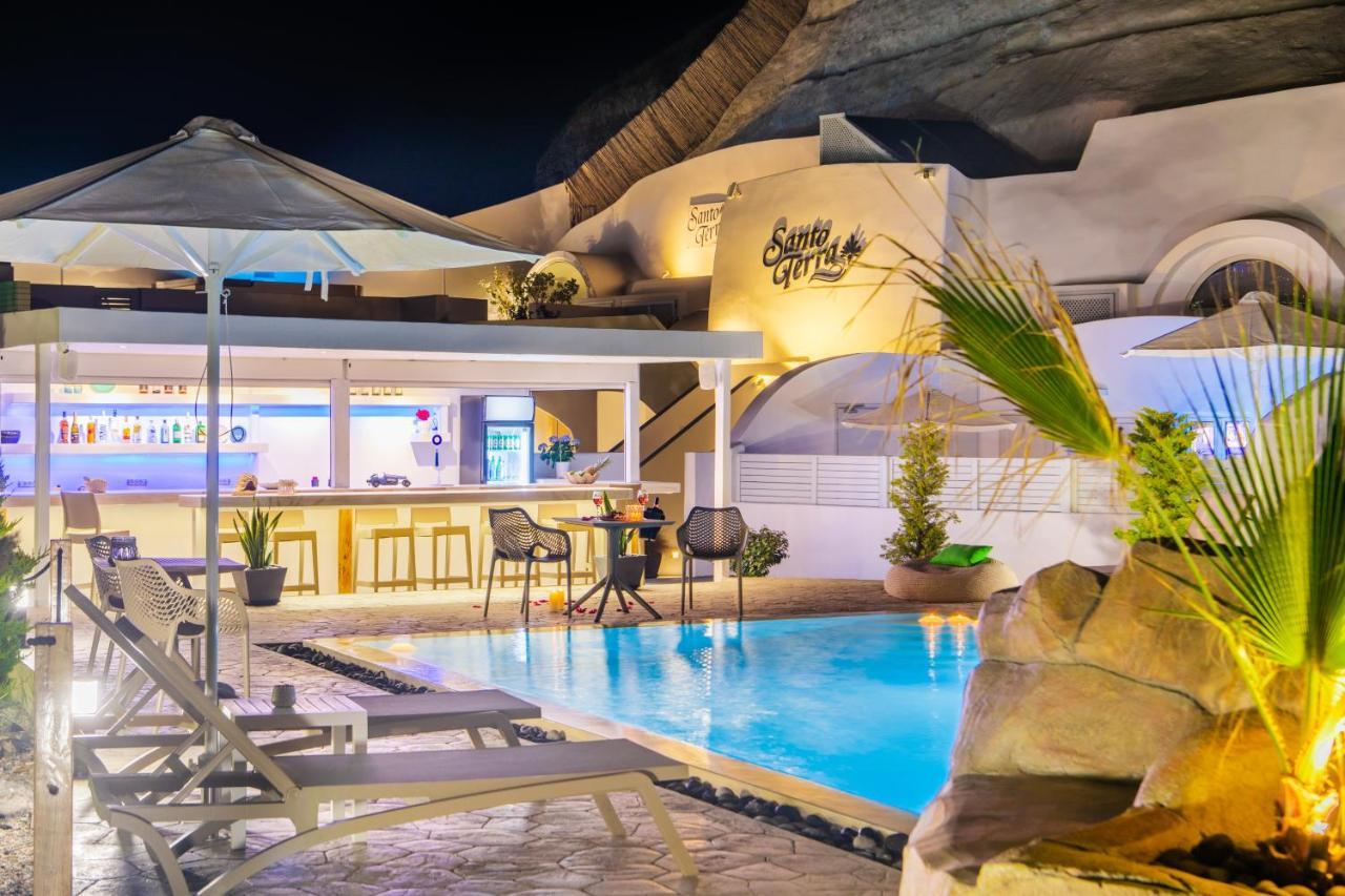 Santoterra Antigua Suites Картерадос Екстериор снимка