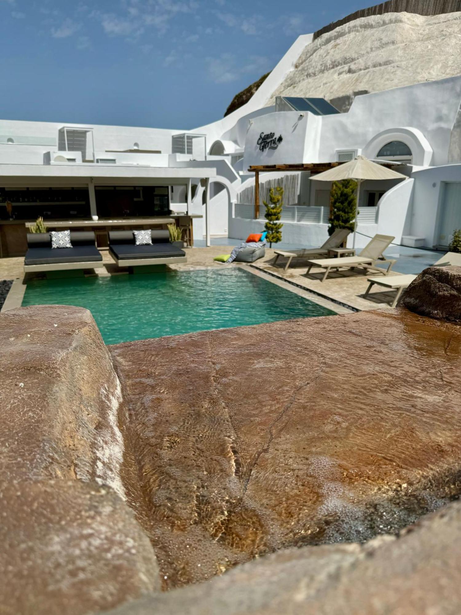 Santoterra Antigua Suites Картерадос Екстериор снимка